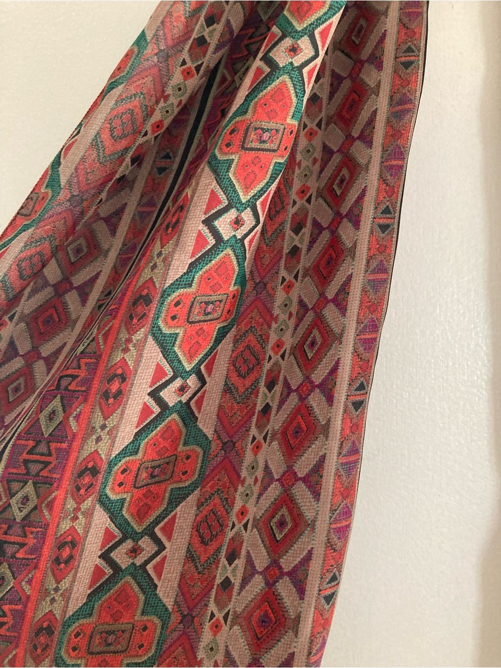 Patterned red scarf - Picture 2 of 3